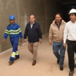 Sáenz supervisó la etapa final de la nueva cisterna de Villa Güemes en Tartagal